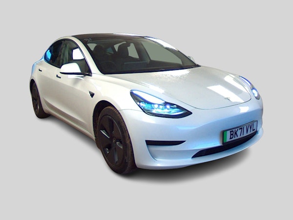 TESLA MODEL 3 SALOON