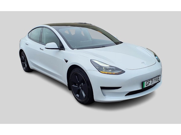 TESLA MODEL 3 SALOON