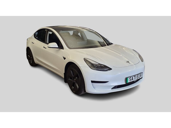 TESLA MODEL 3 SALOON