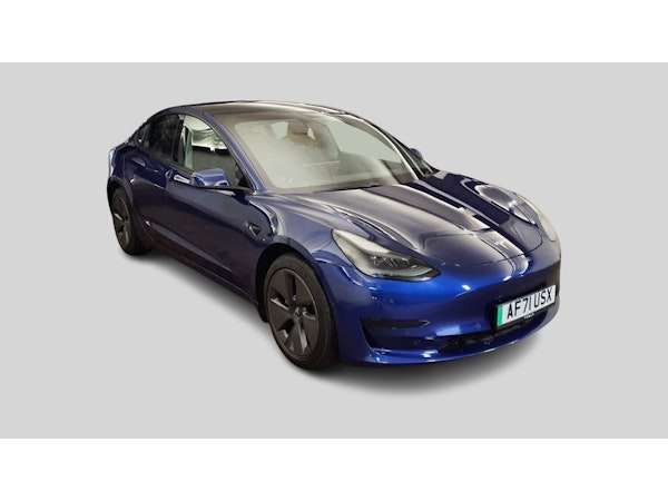 TESLA MODEL 3 SALOON